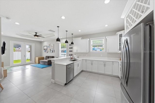1808 W CLUSTER AVENUE, Tampa, FL 33604