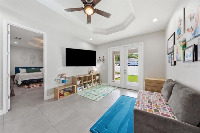1808 W CLUSTER AVENUE, Tampa, FL 33604
