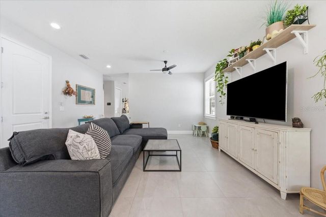 1808 W CLUSTER AVENUE, Tampa, FL 33604
