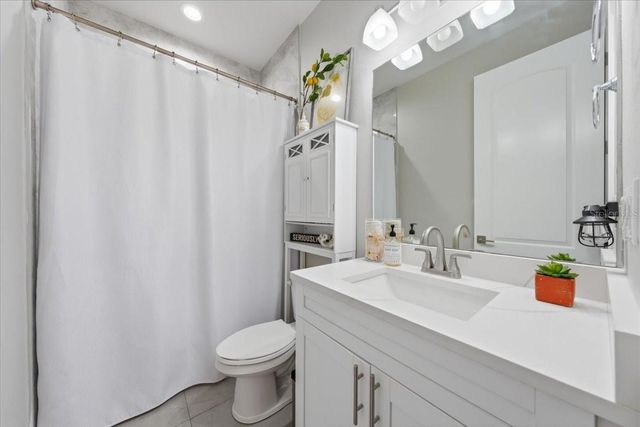 1808 W CLUSTER AVENUE, Tampa, FL 33604