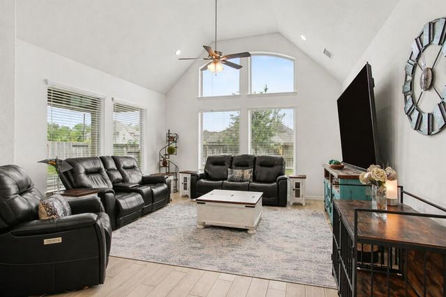 7703 Willow Forest Lane, Richmond, TX 77469