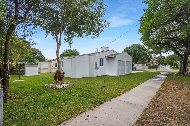 1151 NW 45th St, Miami, FL 33127