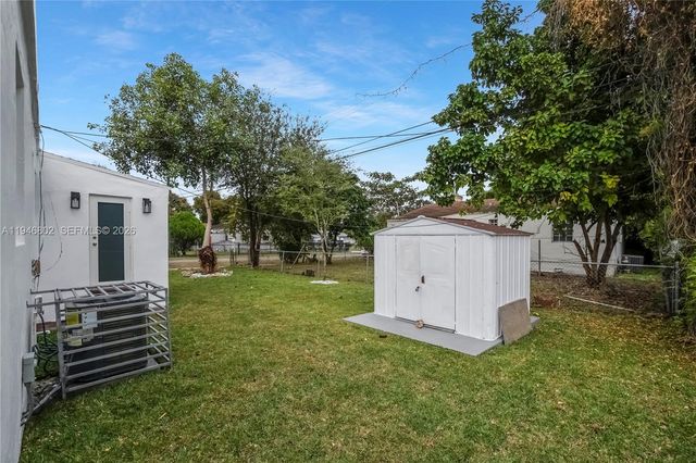 1151 NW 45th St, Miami, FL 33127