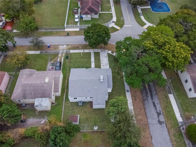 1151 NW 45th St, Miami, FL 33127