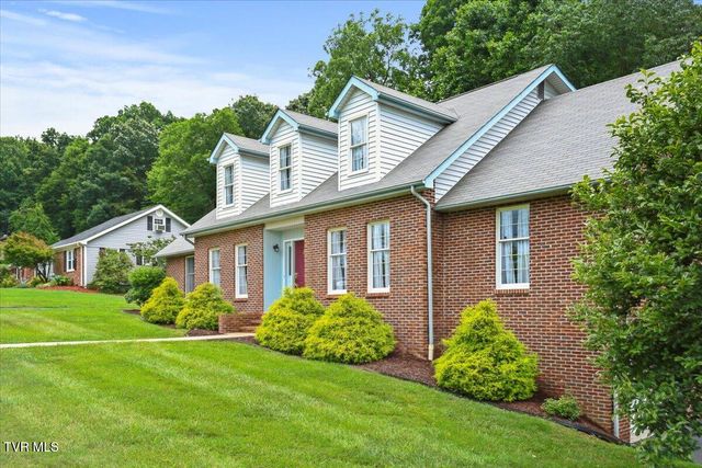 377 Overlook Drive, Blountville, TN 37617