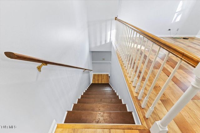 377 Overlook Drive, Blountville, TN 37617
