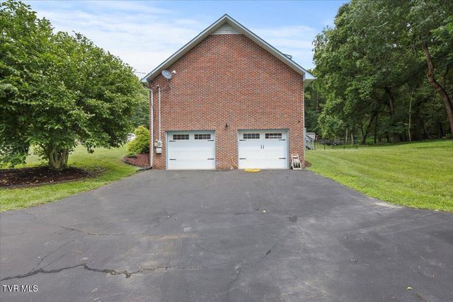 377 Overlook Drive, Blountville, TN 37617