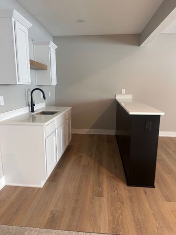 415 NW Red Oak Court, Waukee, IA 50263