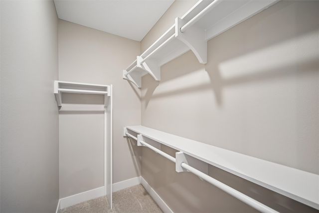 415 NW Red Oak Court, Waukee, IA 50263