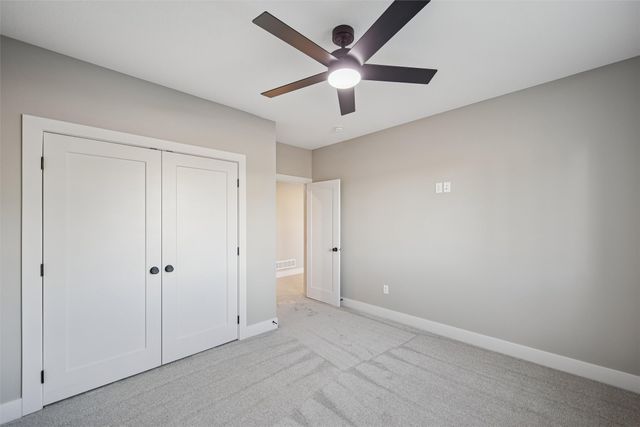 415 NW Red Oak Court, Waukee, IA 50263