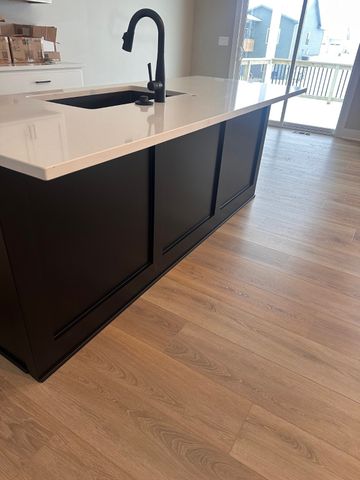 415 NW Red Oak Court, Waukee, IA 50263