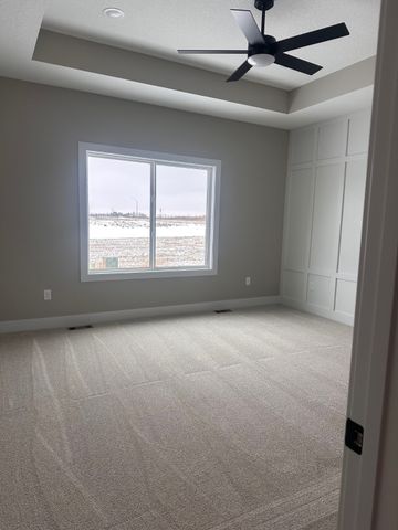 415 NW Red Oak Court, Waukee, IA 50263