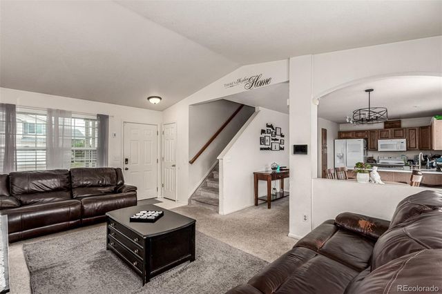 2039 Espana Way, Aurora, CO 80011