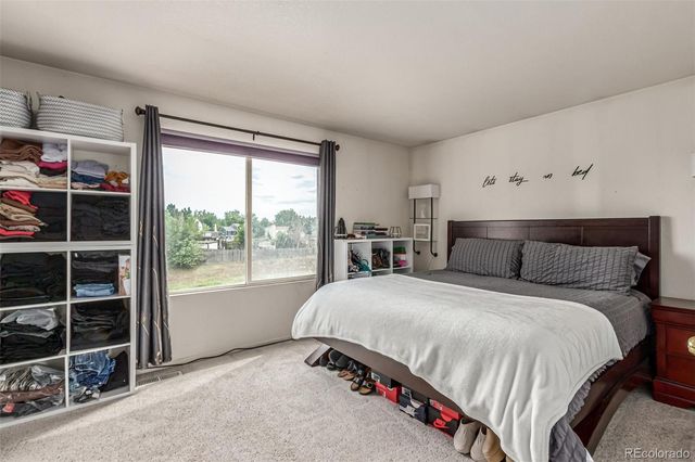 2039 Espana Way, Aurora, CO 80011