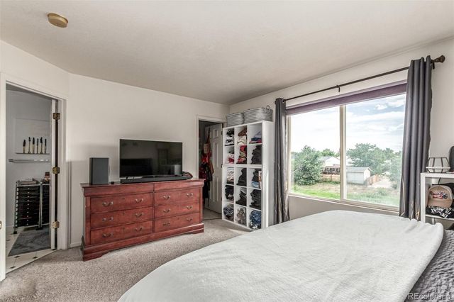 2039 Espana Way, Aurora, CO 80011