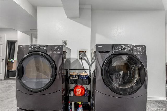 2039 Espana Way, Aurora, CO 80011