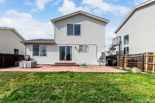 2039 Espana Way, Aurora, CO 80011