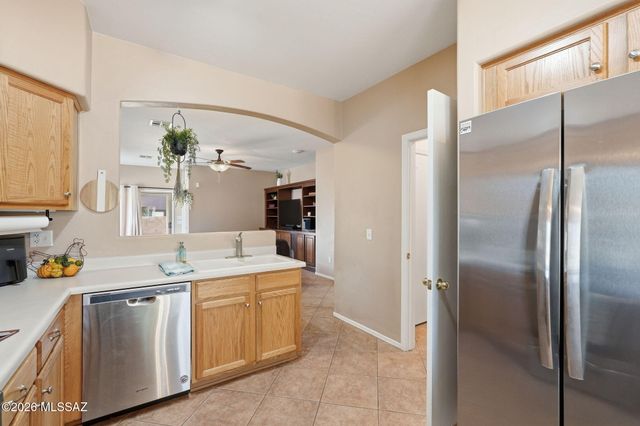 486 E Placita Lezna, Sahuarita, AZ 85629