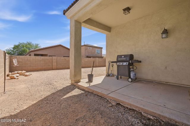 486 E Placita Lezna, Sahuarita, AZ 85629