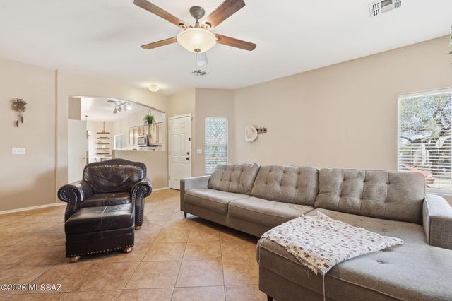 486 E Placita Lezna, Sahuarita, AZ 85629