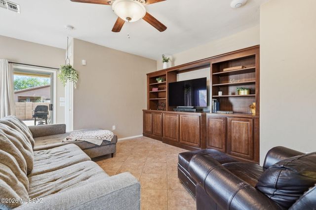 486 E Placita Lezna, Sahuarita, AZ 85629