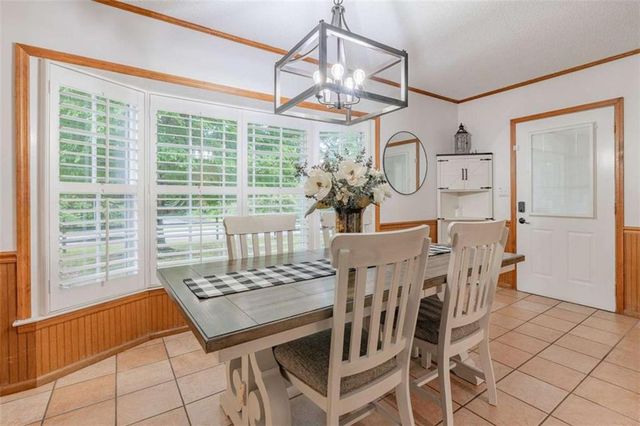 16 Bittings Avenue, Summerville, GA 30747