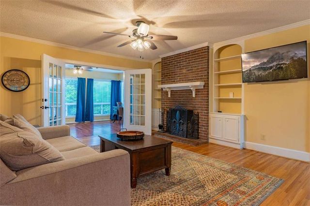 16 Bittings Avenue, Summerville, GA 30747