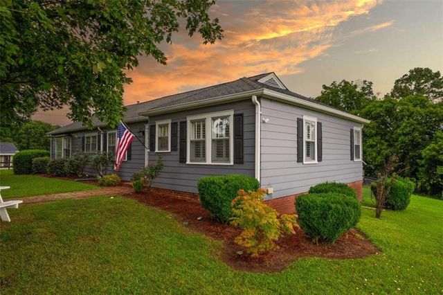 16 Bittings Avenue, Summerville, GA 30747