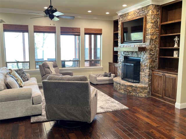 1255 County Road 3400, Emory, TX 75440