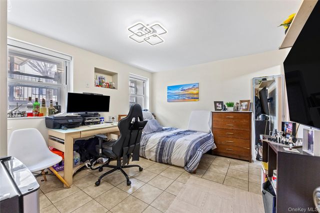 2353 37th Street, Astoria, NY 11105