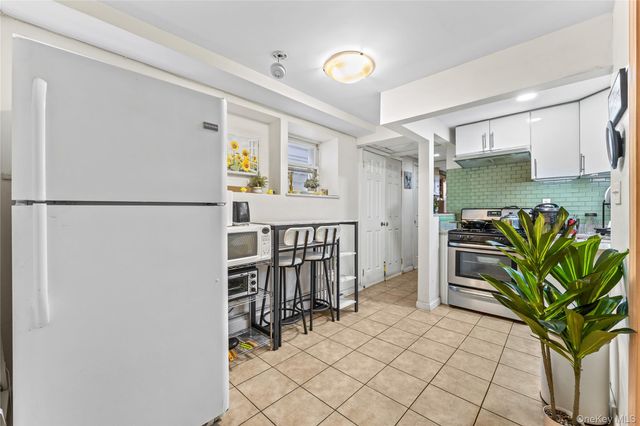 2353 37th Street, Astoria, NY 11105