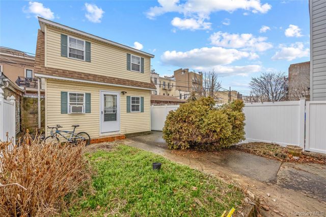 2353 37th Street, Astoria, NY 11105