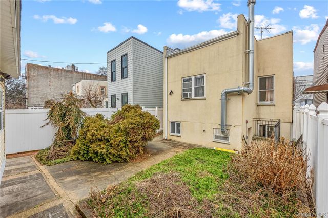 2353 37th Street, Astoria, NY 11105