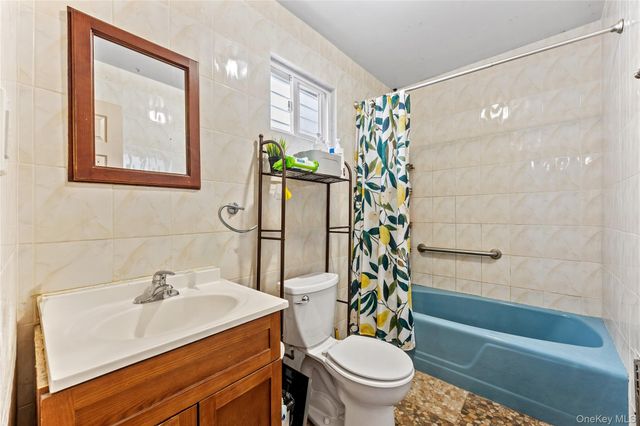 2353 37th Street, Astoria, NY 11105