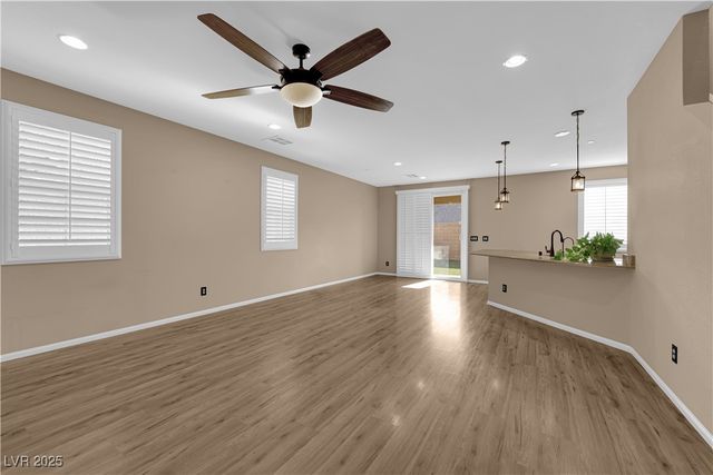 915 Harbor Avenue, Henderson, NV 89002