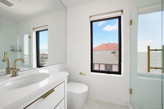 1990 Bay Boulevard, Atlantic Beach, NY 11509