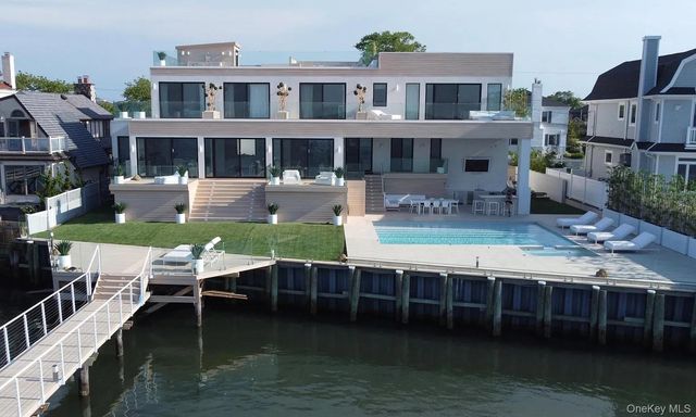 1990 Bay Boulevard, Atlantic Beach, NY 11509
