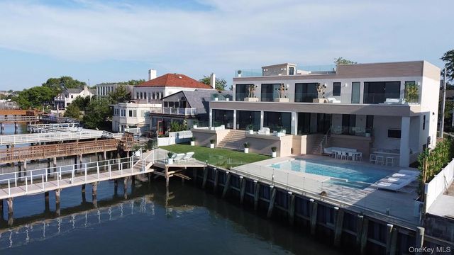1990 Bay Boulevard, Atlantic Beach, NY 11509