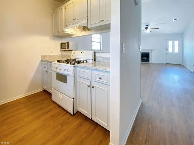 1604 Mill ST B, San Marcos, TX 78666