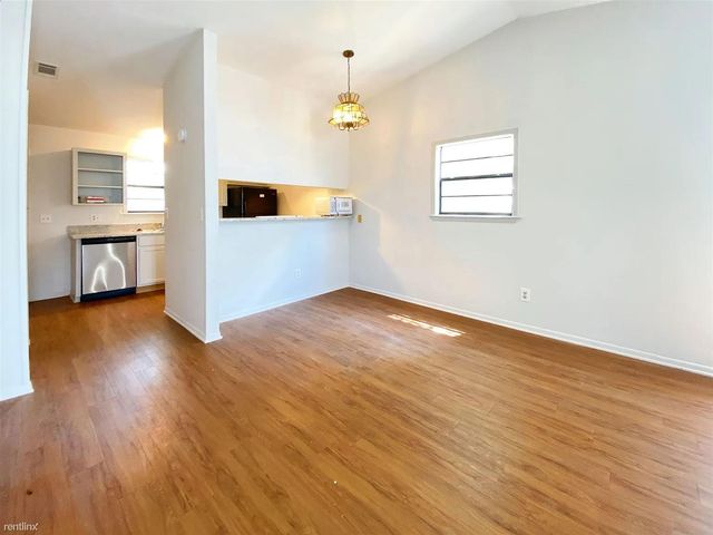 1604 Mill ST B, San Marcos, TX 78666