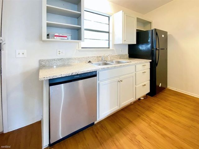 1604 Mill ST B, San Marcos, TX 78666