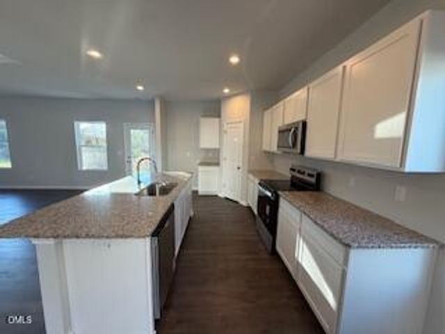 95 Stout Landing, Dunn, NC 28334