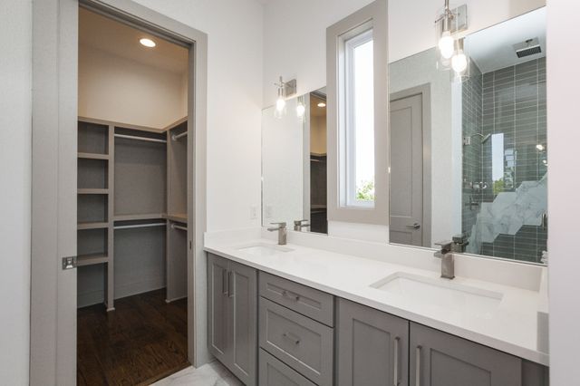 525B 31st Ave, N, Nashville, TN 37209