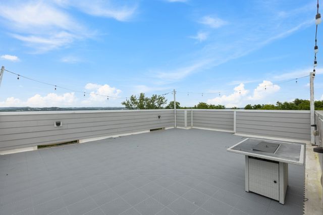 525B 31st Ave, N, Nashville, TN 37209