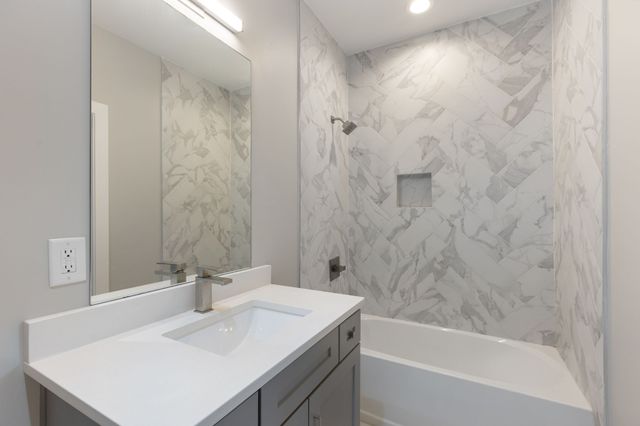 525B 31st Ave, N, Nashville, TN 37209