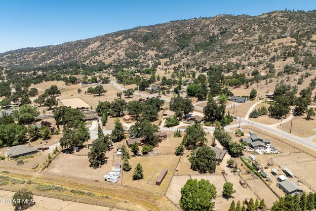 26720 Sutter Court, Tehachapi, CA 93561