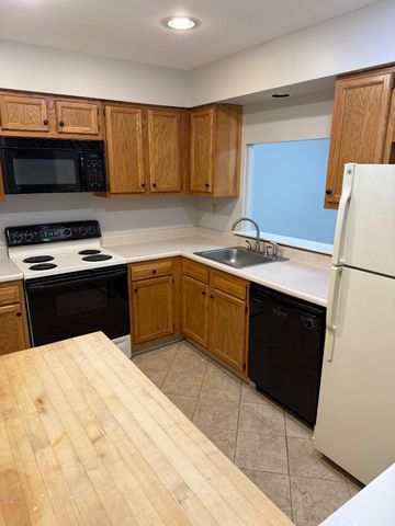 1203 CROSSHILL CT, Lansdale, PA 19446