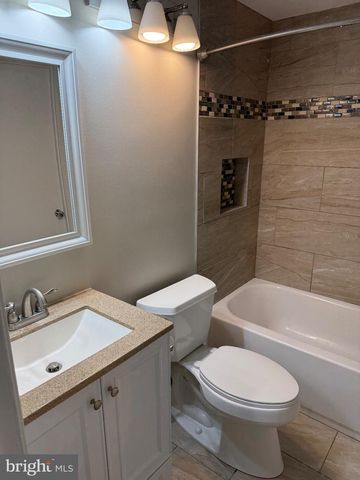 1203 CROSSHILL CT, Lansdale, PA 19446