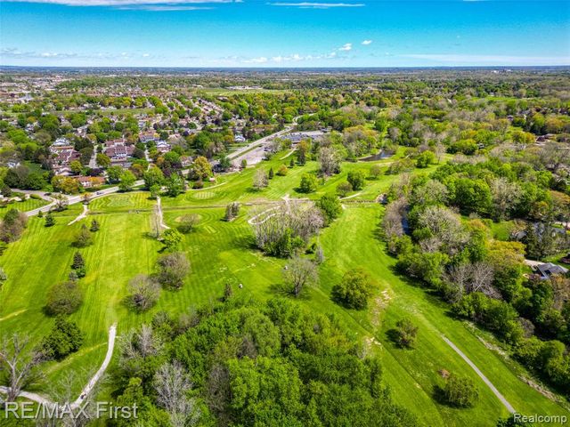 17397 Millar Road, Clinton Township, MI 48036