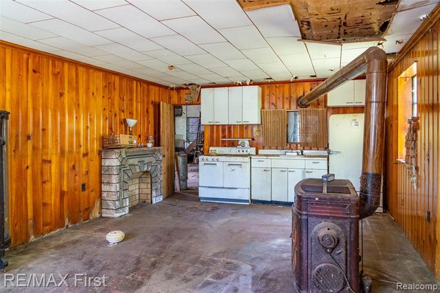 17397 Millar Road, Clinton Township, MI 48036